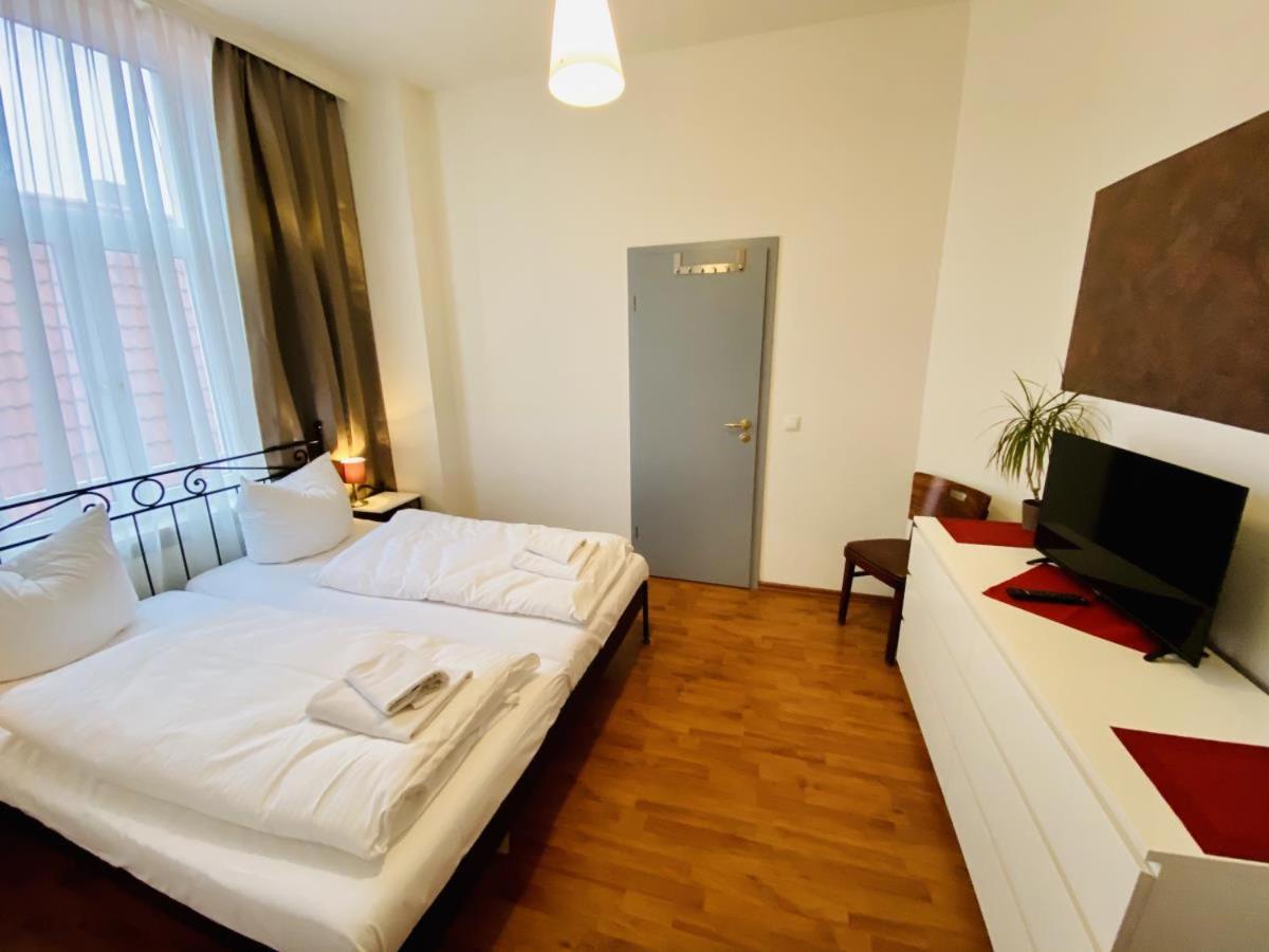 Doppelzimmer Zapfhahn, Direkt Am Alten Strom Rostock Bagian luar foto